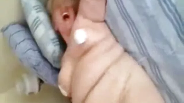 セクシーなグリルと黒の間に三人組 av 動画 女子 向け