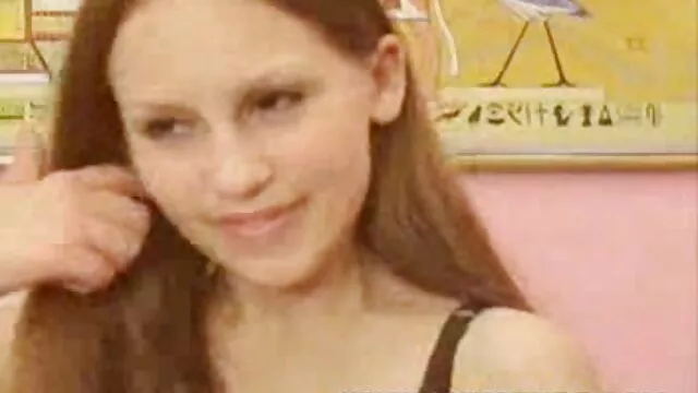 アンナは彼女の前任者であることは非常に難しく、混乱が好きです 女子 用 セックス 動画