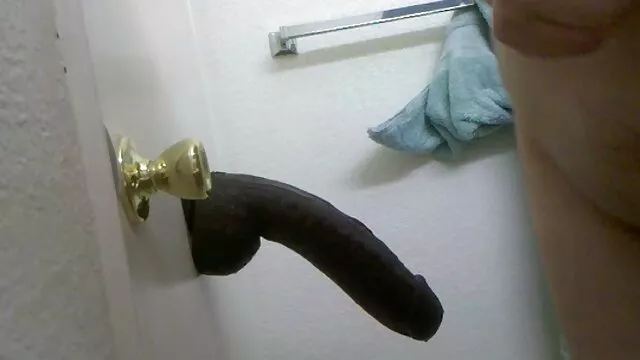 彼はチェックアウトによって教師をクソ気にしません ムータン エロ