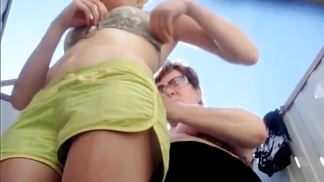 彼女の隣人の息子のディックをクソ loveh 動画