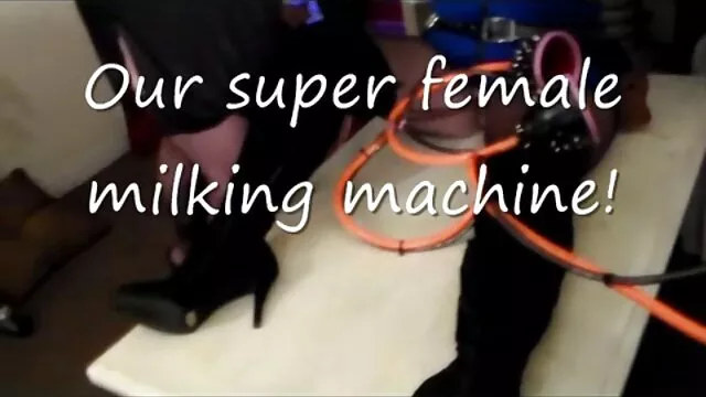 私は足の柔軟性と私に彼女の猫を示すために非常に熱いポーズの多くでそれをしました 女性 専用 無料 av 動画