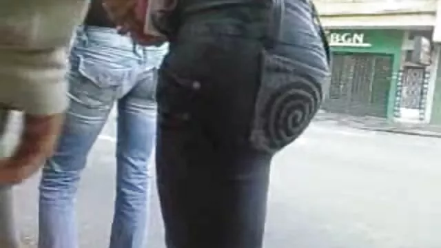 事務所のスタッフリアンのためのスタッフを吸 無料 av 動画 女性 向け
