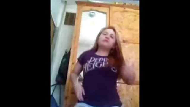 笑いのロシアのいとこ良い性交 イケメン エロ 動画